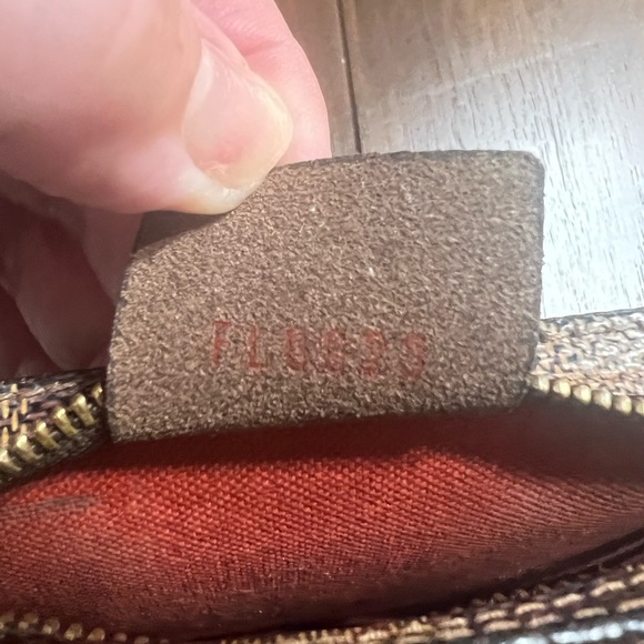 Louis Vuitton Damier Ebene Navona handbag. Very good condition. - Picture 7 of 10